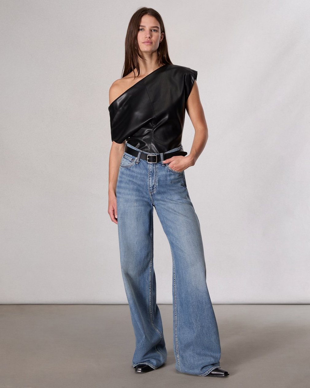 Featherweight Sofie Wide-Leg Jean Beverly