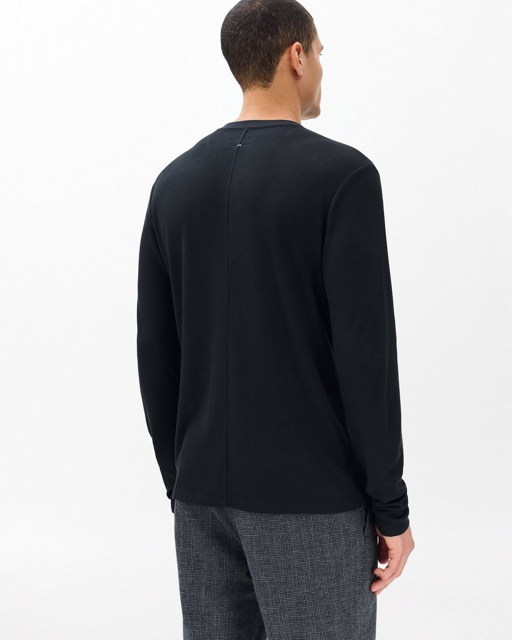 Tech Waffle Henley Black - Image 6